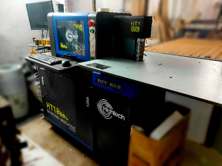 BENDING MACHINE